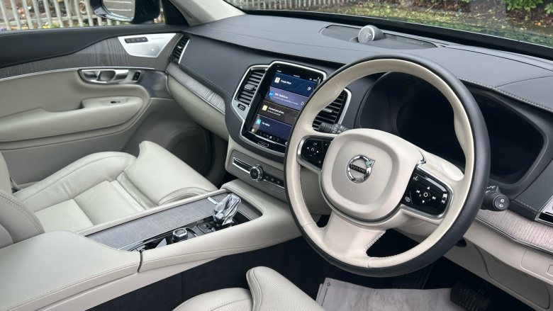 Volvo XC90 2.0 T8 [455] RC PHEV Ultimate Dark 5dr AWD Gtron Estate